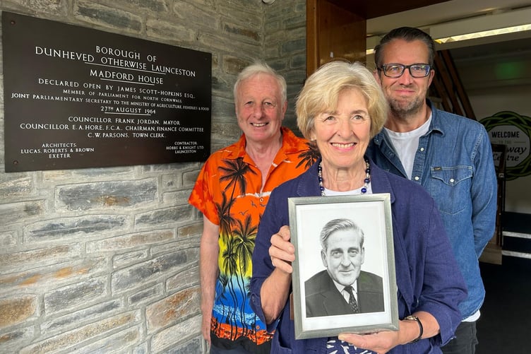 Cllr John Conway, Jenny Smith holding photo of her father and Pastor Kevin Pickup